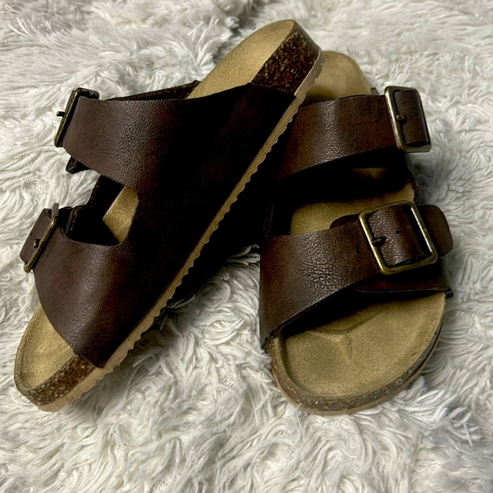Little kid sandals